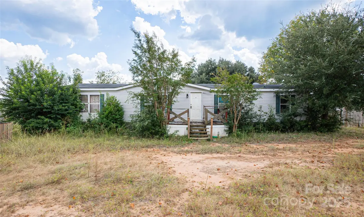 6140 Phoenix Court, Wedgefield, SC 29168 - #1