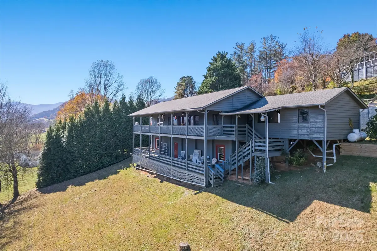 443 Cedarwood Drive, Waynesville, NC 28785 - Image #1