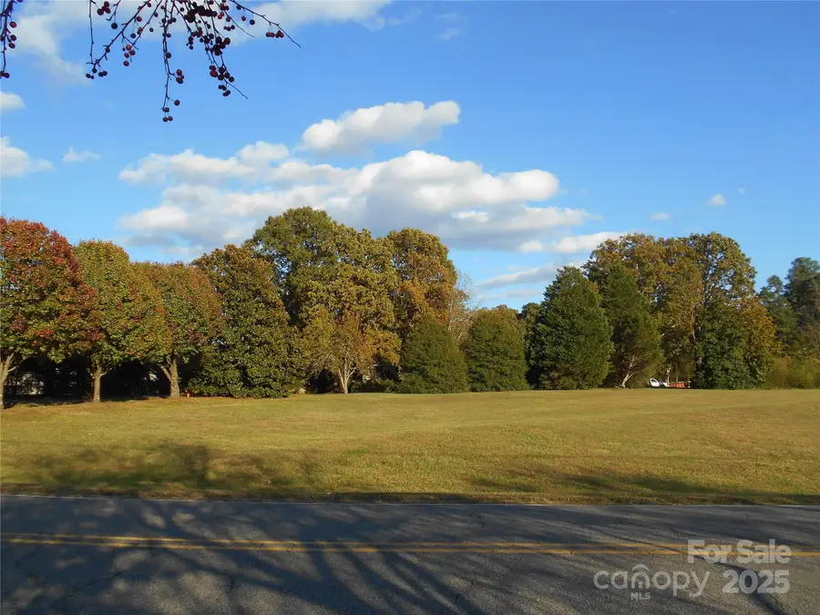 482 Miller Farm Road, Statesville, NC 28625 - Image #3