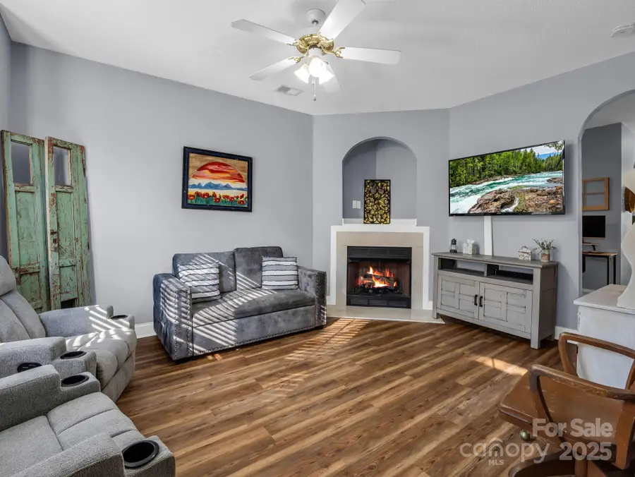 6103 Dane Drive, Dallas, NC 28034 - Image #3