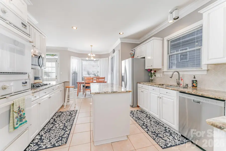 5105 Downing Creek Drive, Charlotte, NC 28269 - Image #2