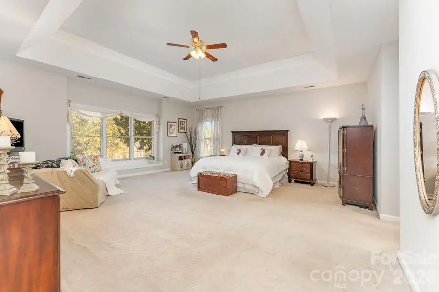 5105 Downing Creek Drive, Charlotte, NC 28269 - Image #3