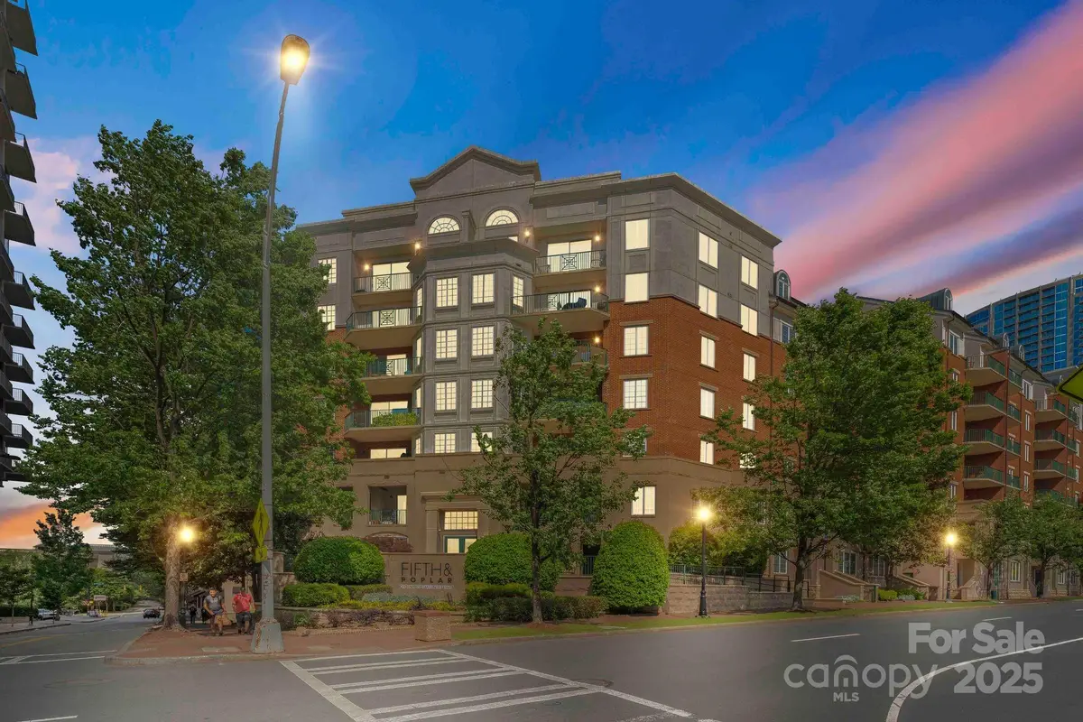 300 W 5th Street #351, Charlotte, NC 28202 - Image #1