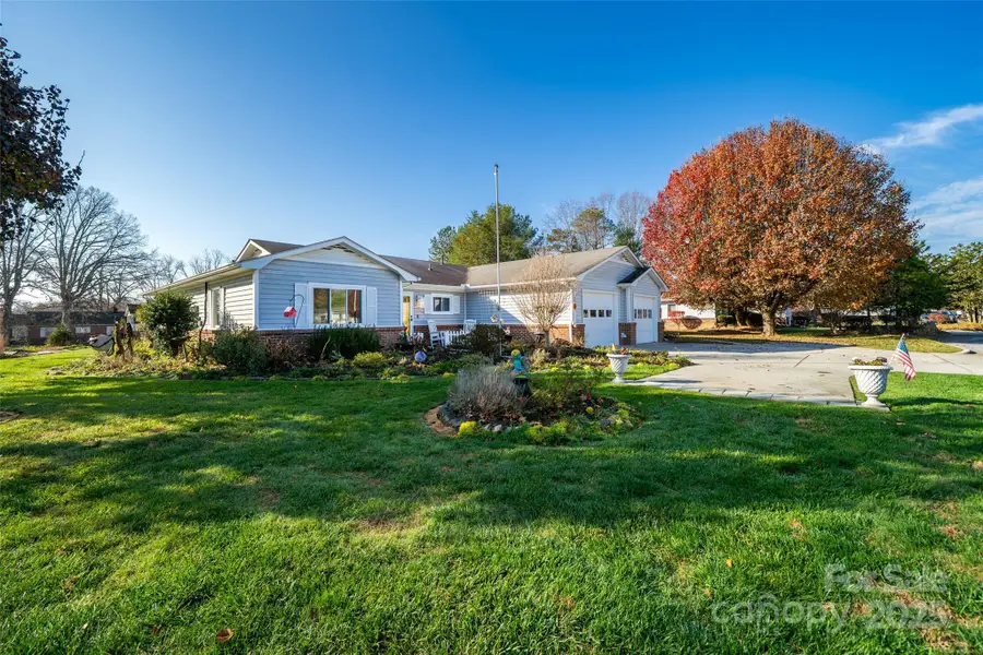 1 Wintry Drive, Hendersonville, NC 28792 - Image #3