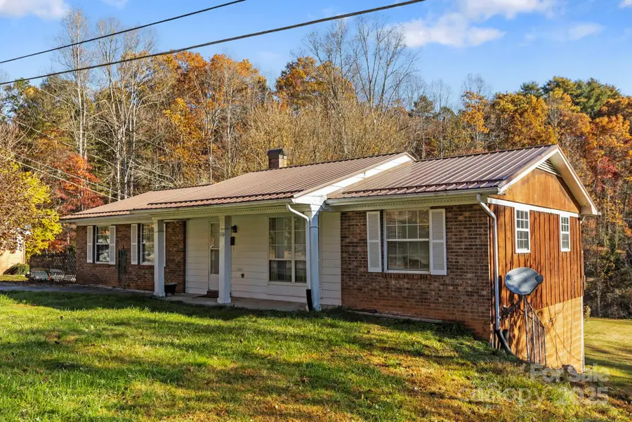 150 Trent Road, Brevard, NC 28712 - Image #2