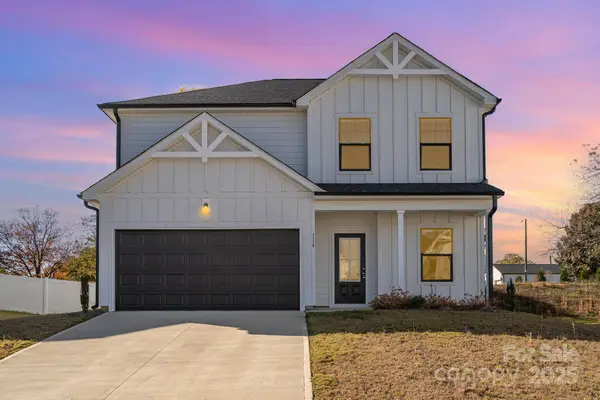 114 Silverwood Court, Mooresville, NC 28115