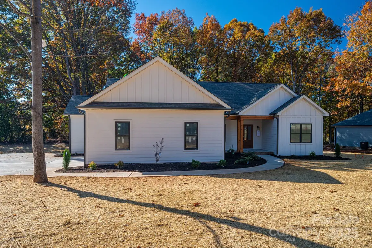 1916 Friendly Lane, Newton, NC 28658 - #1