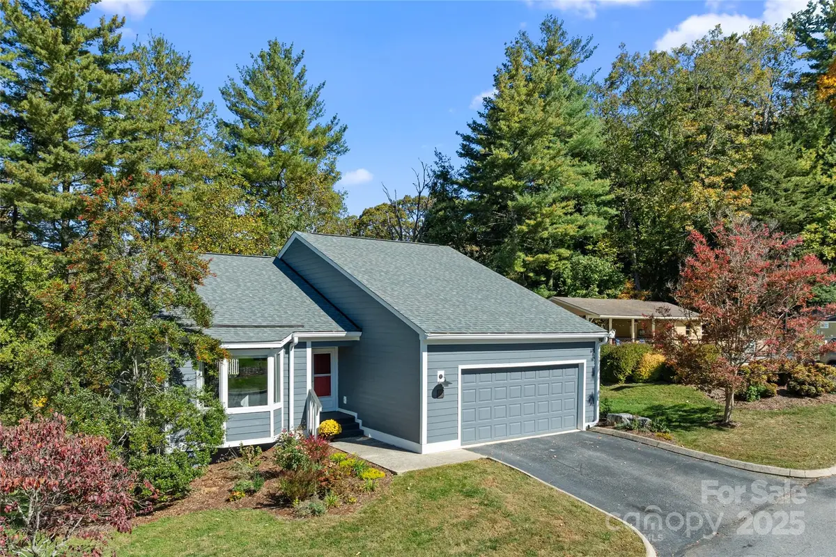 129 Beaver Ridge Road, Asheville, NC 28804 - Image #1