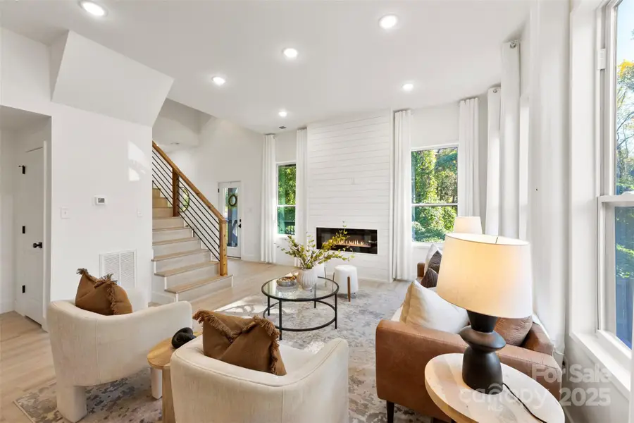 2725 Celia Avenue, Charlotte, NC 28216 - Image #3