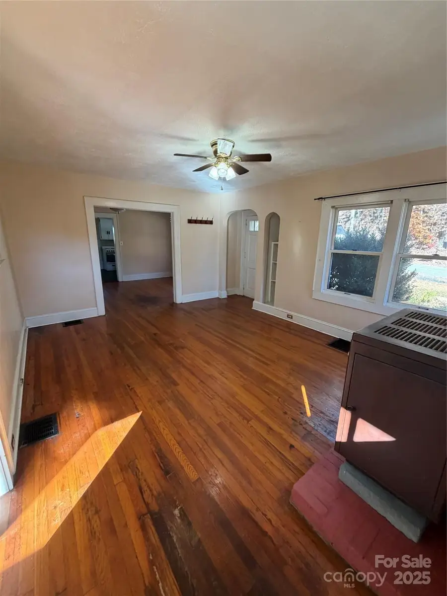 202 Snow Hill Road, Bakersville, NC 28705 - Image #3