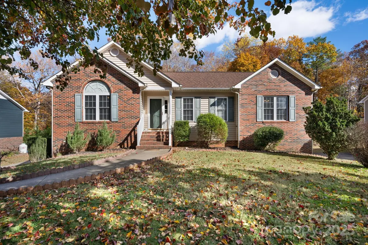 815 Catawba Valley Boulevard Se, Hickory, NC 28602 - Image #1