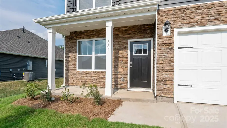 92 Queen Valley Way, Waynesville, NC 28786 - Image #3