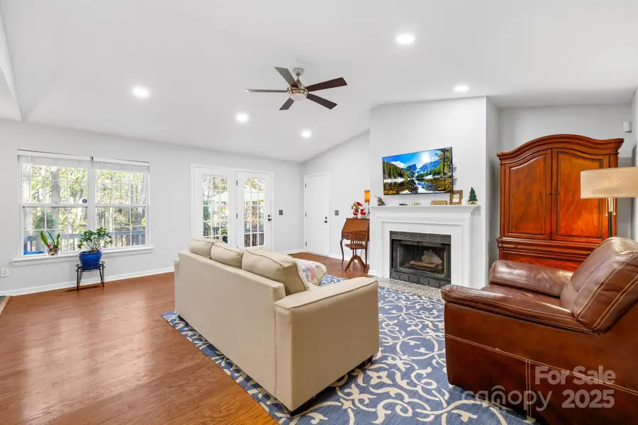 129 Mills Valley Drive, Mooresville, NC 28117 - Image #2