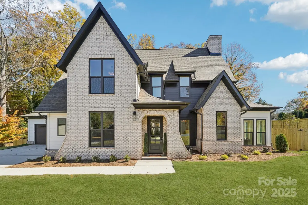 132 Sardis Lane, Charlotte, NC 28270 - Image #1