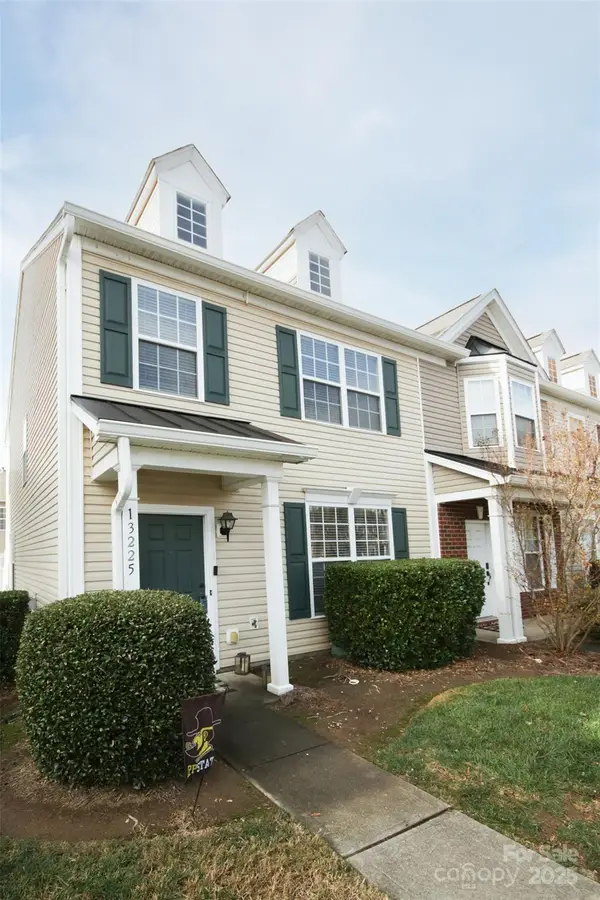 13225 Calloway Glen Drive, Charlotte, NC 28273