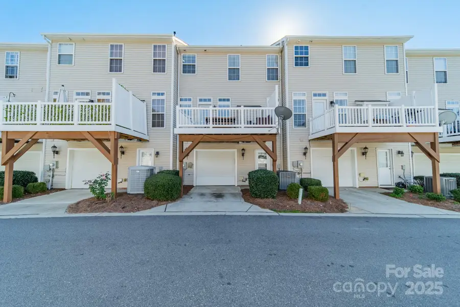 20559 Harbor View Drive, Cornelius, NC 28031 - Image #2