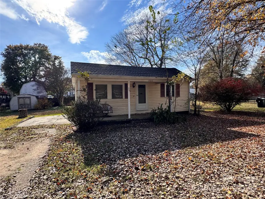 220 Highland Avenue Sw, Concord, NC 28027 - Image #2