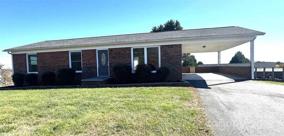 922 Rink Dam Road, Taylorsville, NC 28681 - Image #1