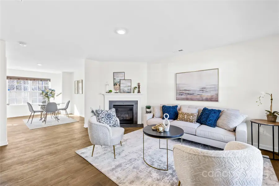 2721 Waybrook Drive, Dallas, NC 28034 - Image #2