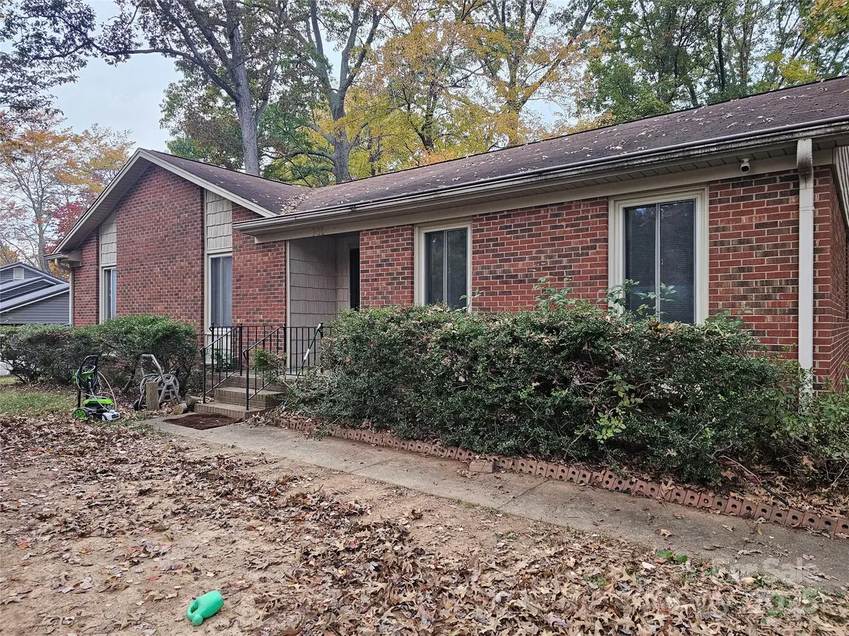 711 Bundaberg Lane, Rural Hall, NC 27045 - Image #1