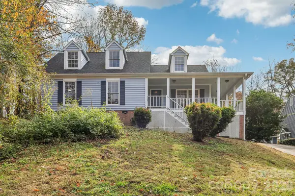 5618 All Saints Lane, Charlotte, NC 28226