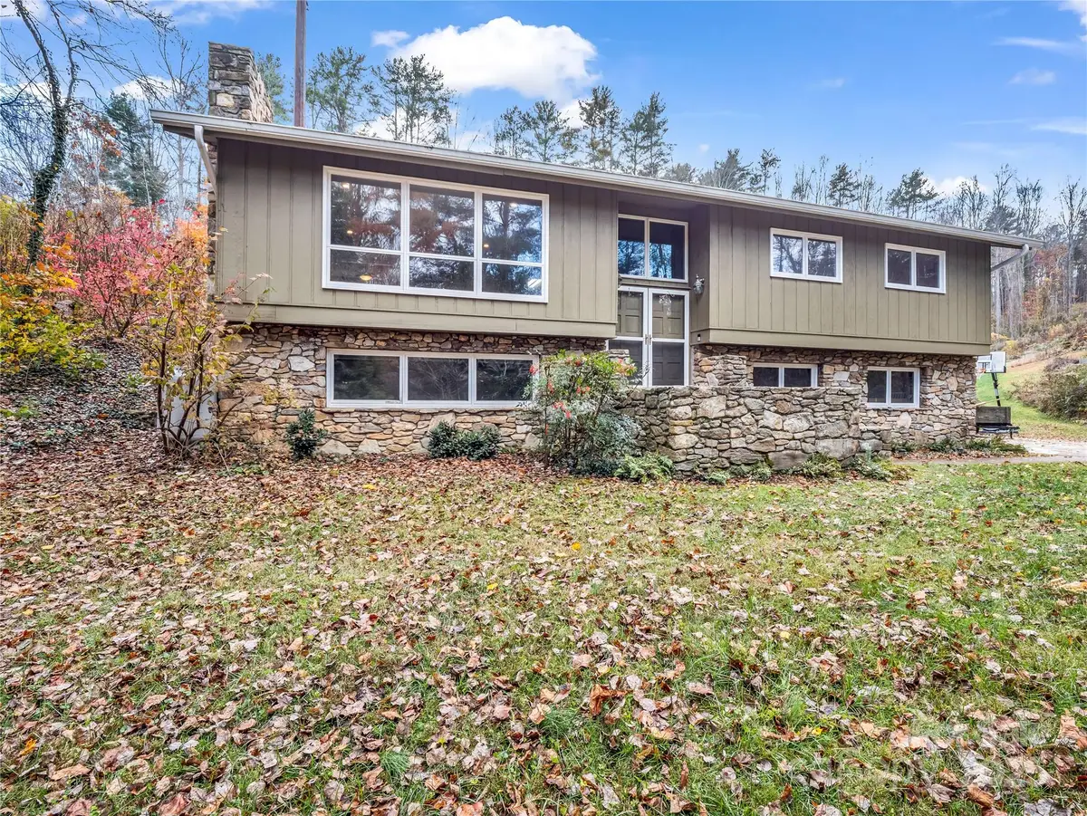 35 Fieldcrest Circle, Asheville, NC 28806 - Image #1