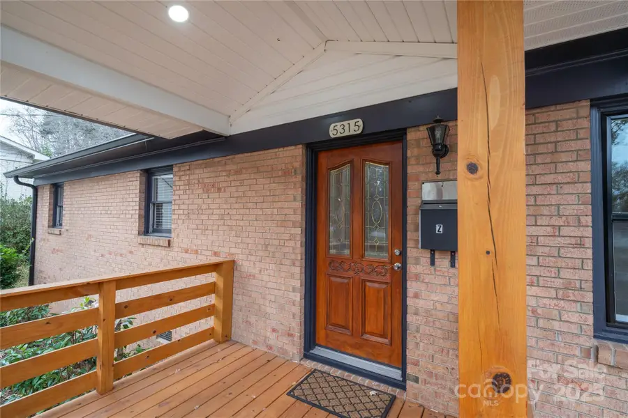 5315 Ruth Drive, Charlotte, NC 28215 - Image #2