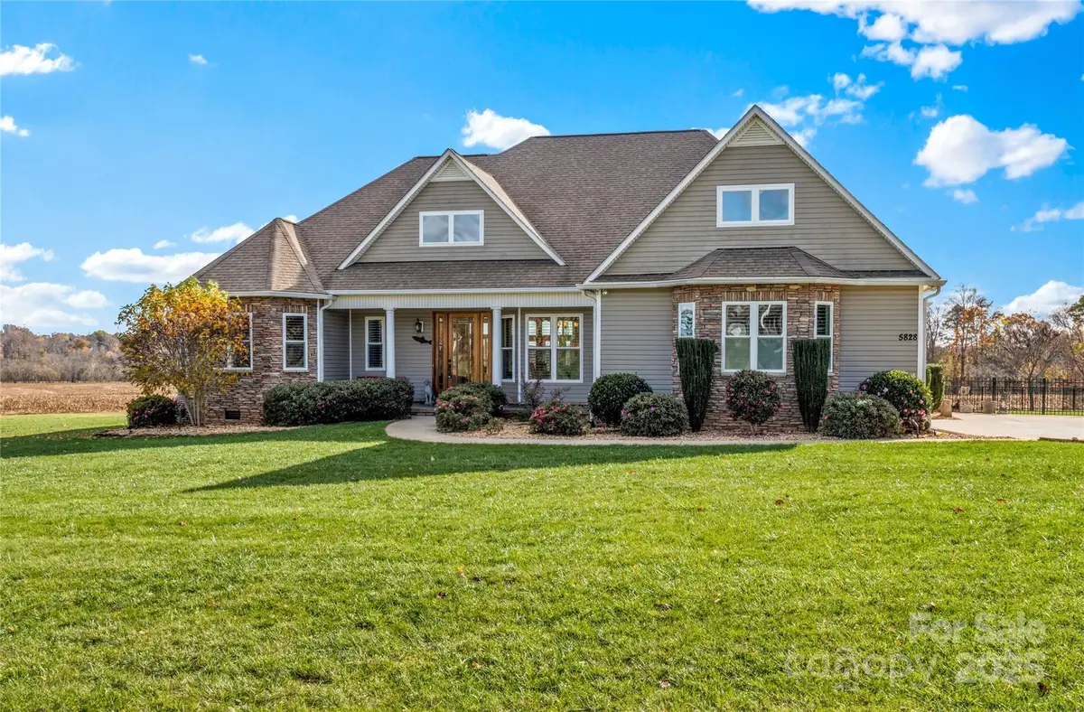 5828 Jordan Gate Drive, East Bend, NC 27018 - Image #1