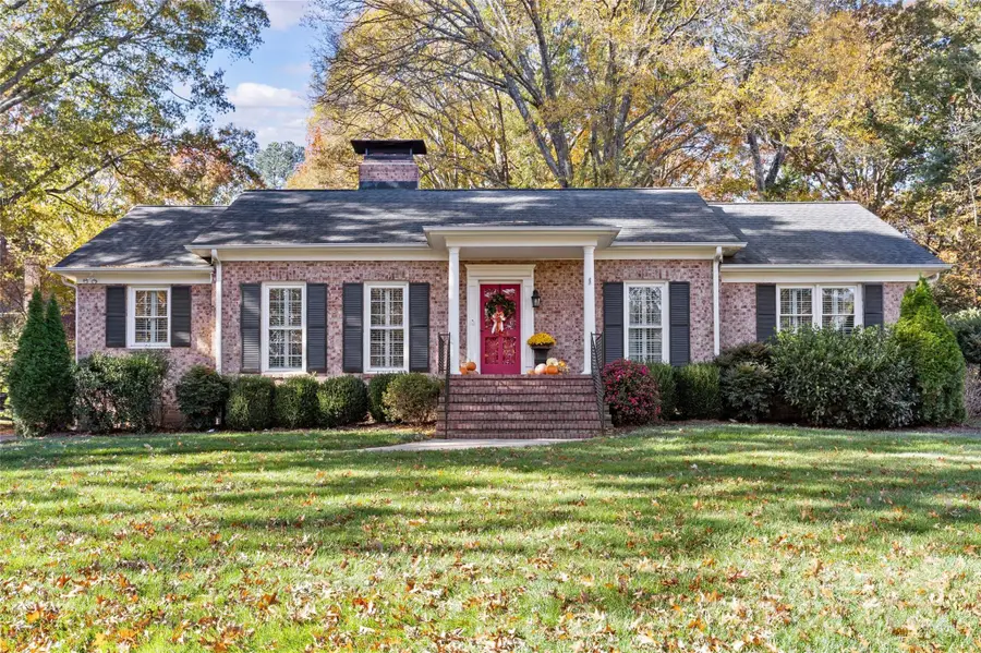 7526 Whistlestop Road, Charlotte, NC 28210 - Image #2