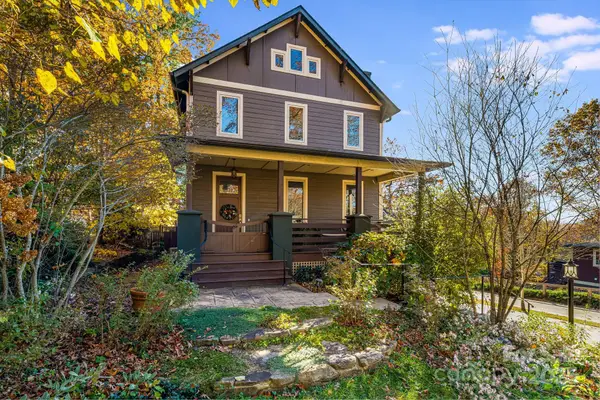 12 Pelham Road, Asheville, NC 28803