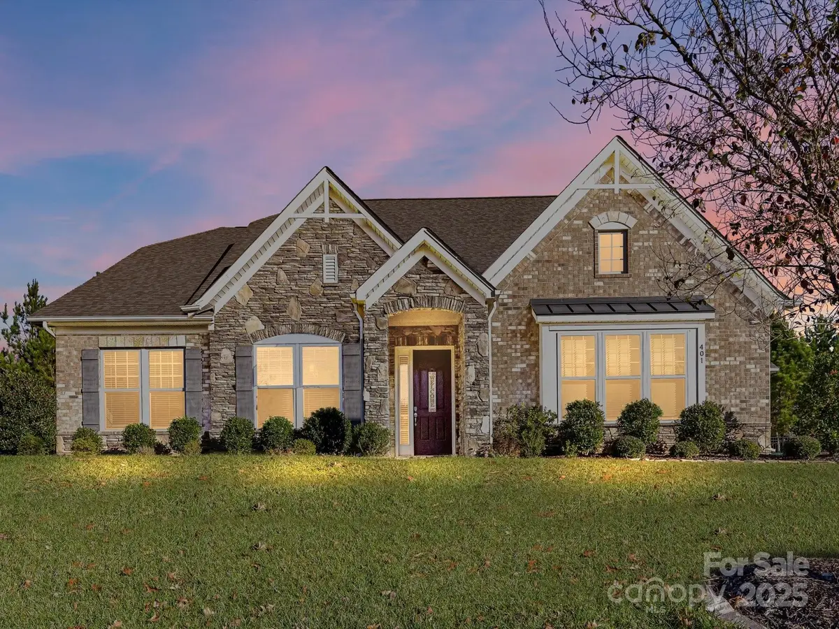 401 Hollyhock Drive, Matthews, NC 28104 - Image #1