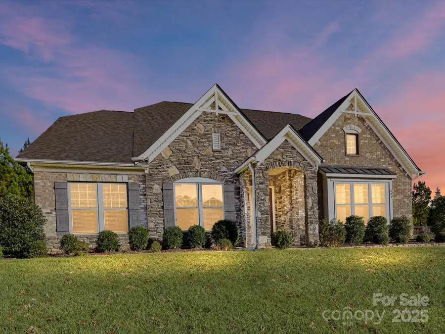 401 Hollyhock Drive, Matthews, NC 28104 - Image #2