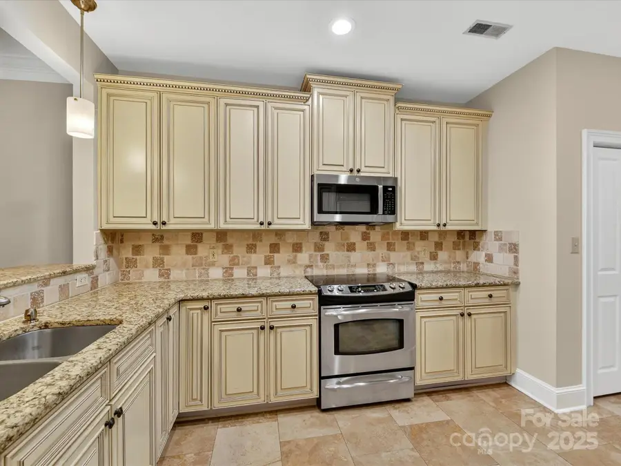 325 Queens Road #2, Charlotte, NC 28204 - Image #3