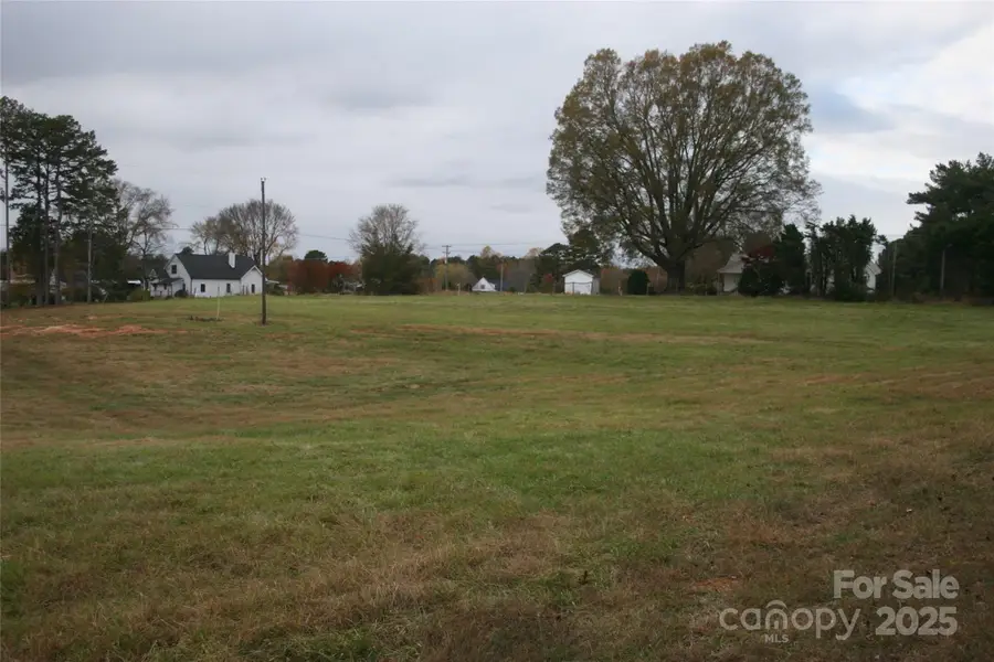 433 Lockhard Circle, Troutman, NC 28166 - Image #2