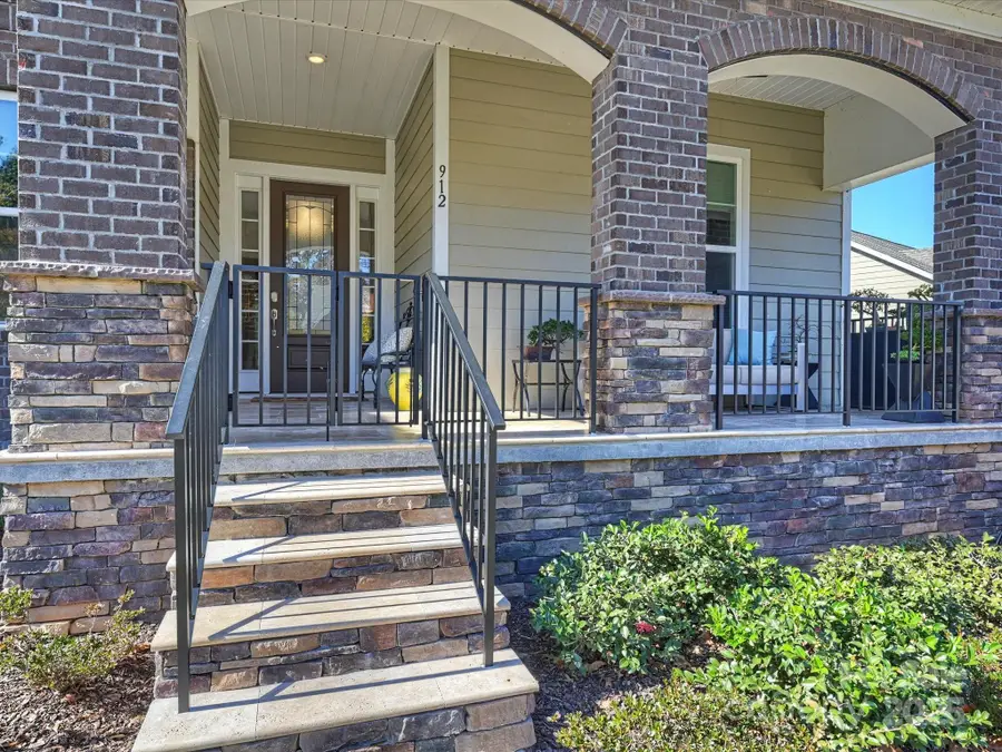 912 Raffaelo View, Mount Holly, NC 28120 - Image #2