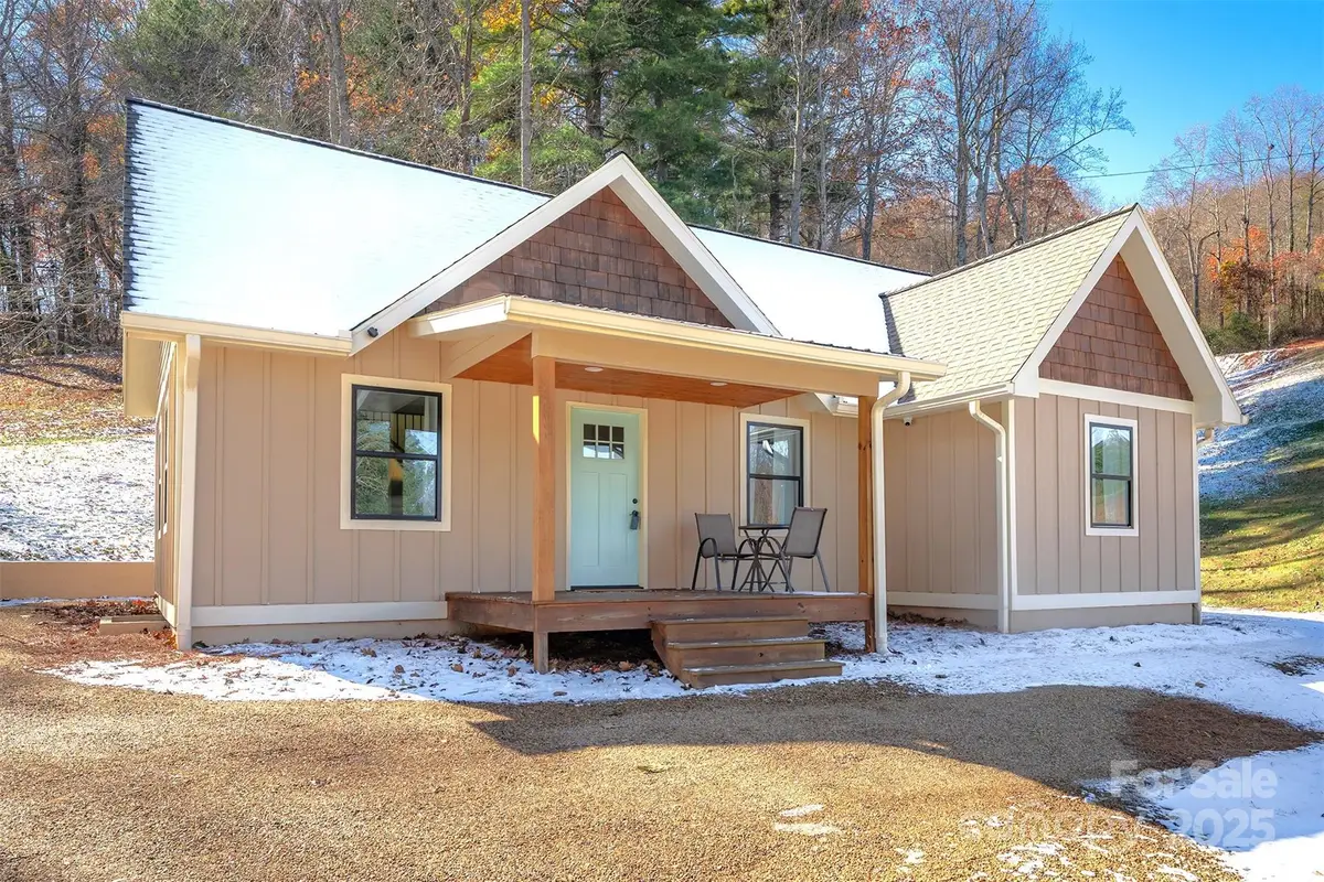 15 Eaglebear Drive, Asheville, NC 28806 - Image #1