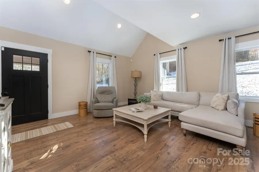 15 Eaglebear Drive, Asheville, NC 28806 - Image #2