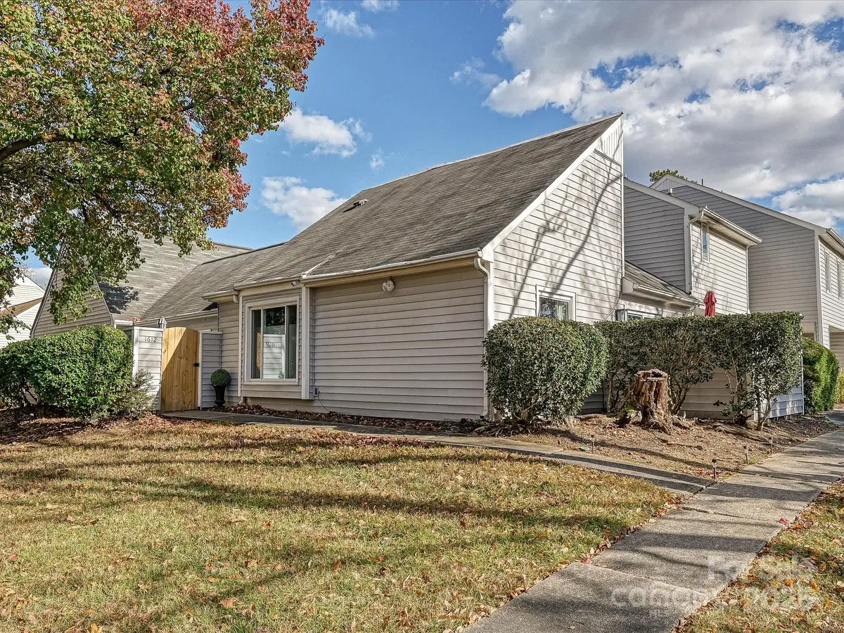 1612 Hollow Drive, Charlotte, NC 28212 - Image #1