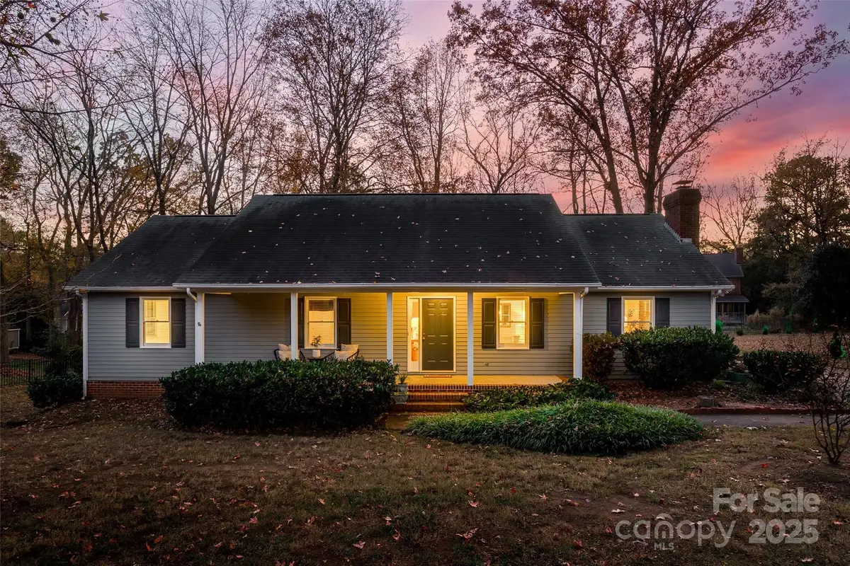 6515 Carmel Hills Drive, Charlotte, NC 28226 - Image #1