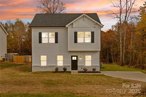 109 Titleist Drive, Statesville, NC 28677