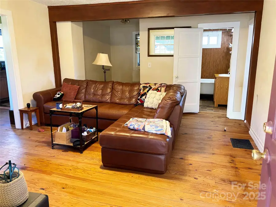 24 Ridge Avenue, Asheville, NC 28803 - Image #2