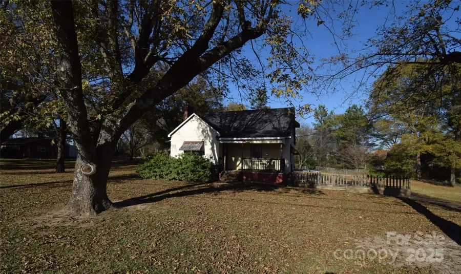 810 Neal Hawkins Road, Gastonia, NC 28056 - Image #3