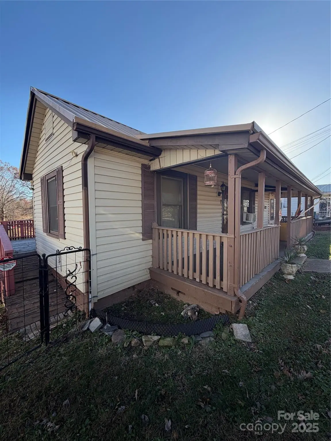 286 School Street, Marion, NC 28752 - #1