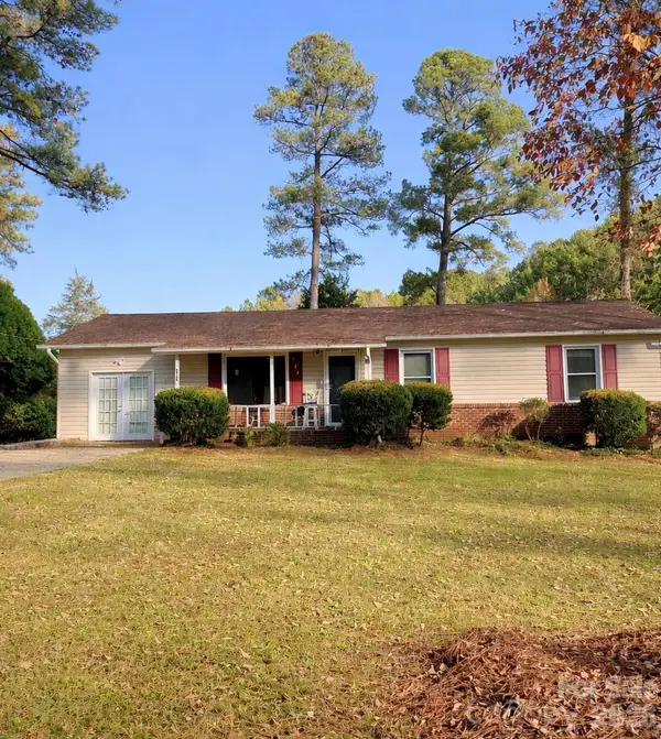 107 Pine Tree Road, Statesville, NC 28677