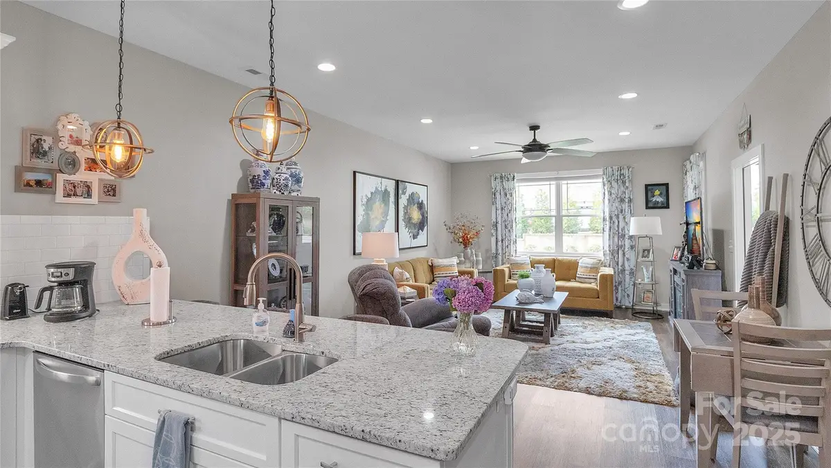 1508 28th Street Lane Se, Hickory, NC 28602 - Image #1