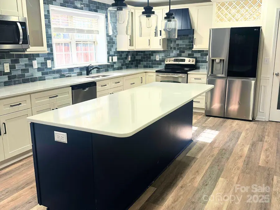 9310 Chastain Walk Drive, Charlotte, NC 28216 - Image #3