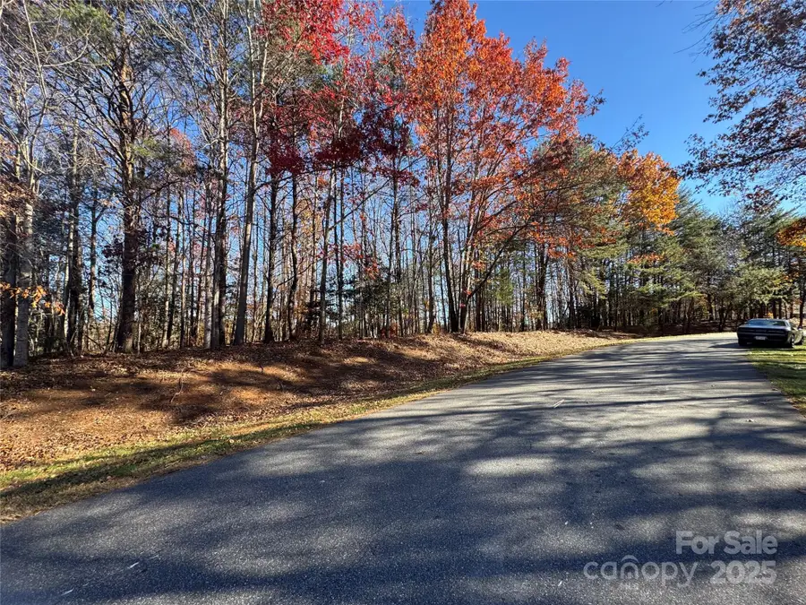 6554 Willowbottom Road, Hickory, NC 28602 - Image #3