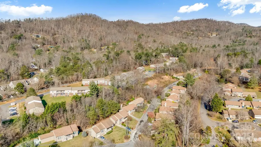 1 Hedgerose Court #B, Asheville, NC 28805 - Image #3