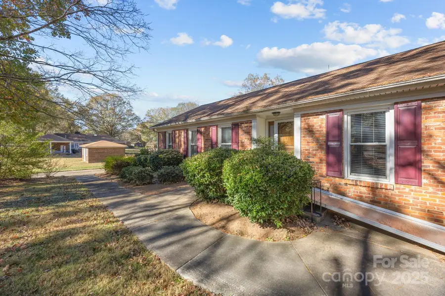 4423 Bob White Court, Charlotte, NC 28213 - Image #3