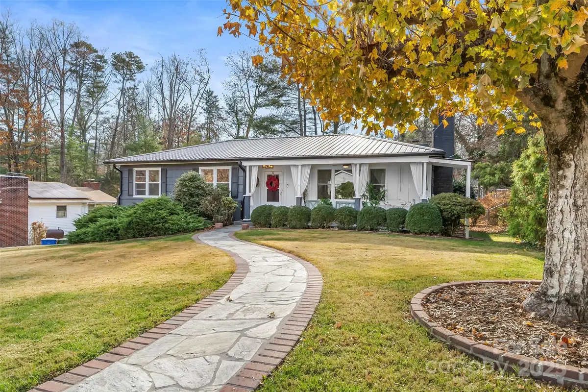 5 Deanwood Circle, Asheville, NC 28803 - Image #1